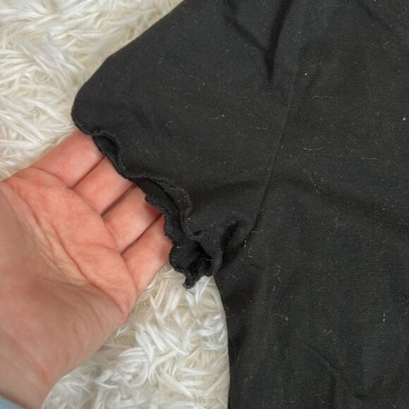 Black Ruched V-Neck Crop Top | Cropped Top | Black Crop Top | Ruffle Sleeve - Picture 3 of 5